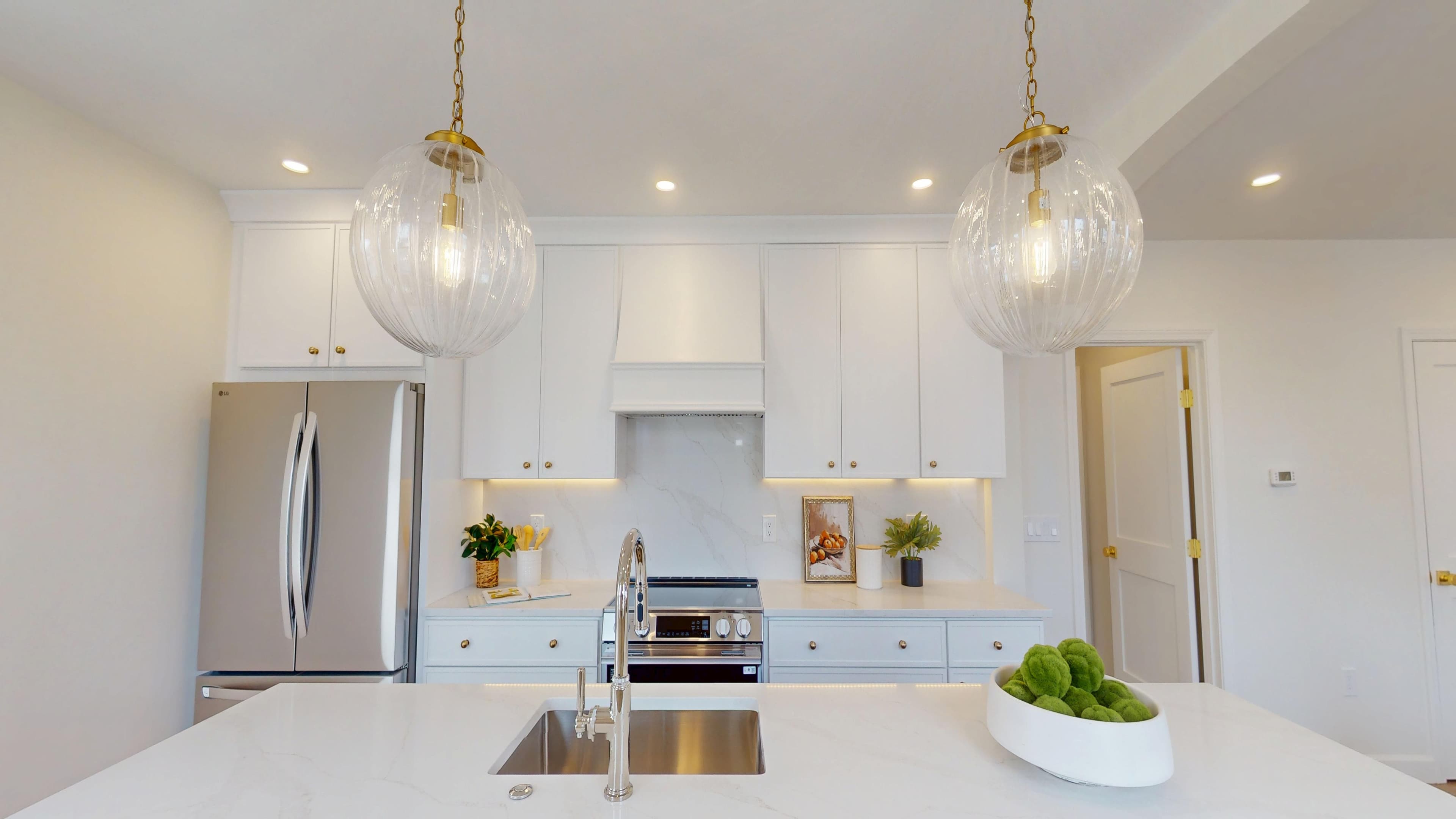 411 Salem St - Unit 1 - Thumbnail 11