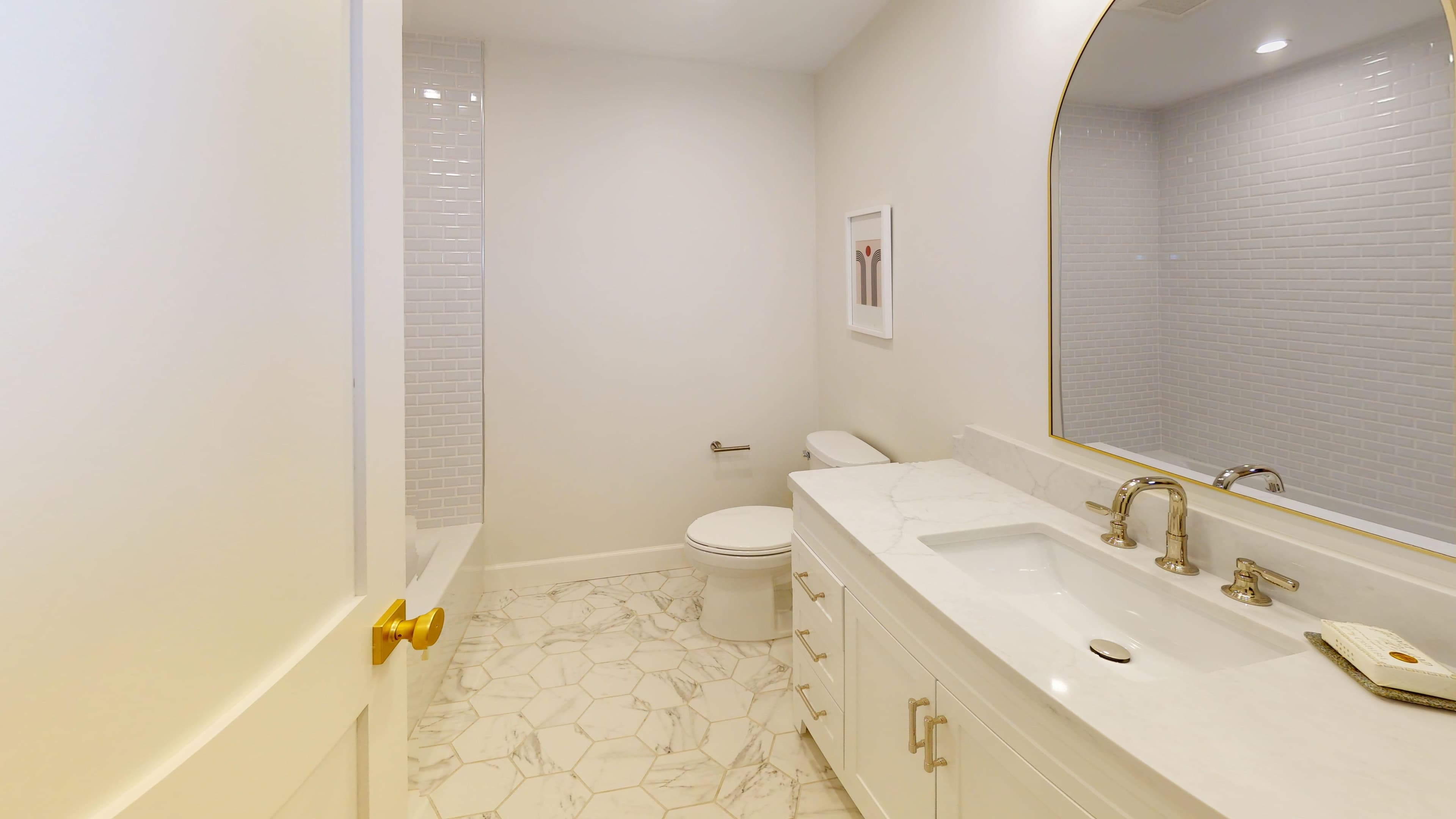 411 Salem St - Unit 1 - Thumbnail 21